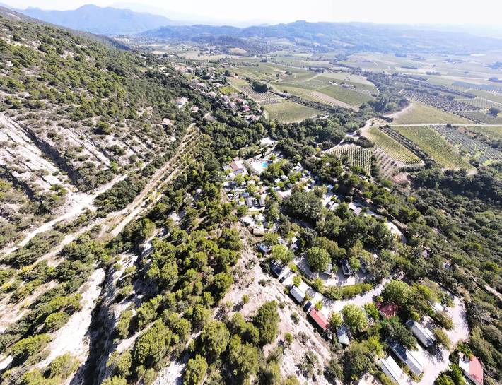 Camping pour 4 personnes, avec vue ainsi que piscine et terrasse dans la Drôme - 4