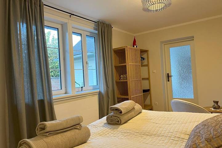 Ganze Wohnung, Gemütliches Ferienhaus (100qm)mit großem Garten in Hautzendorf, Mistelbach (Niederösterreich)