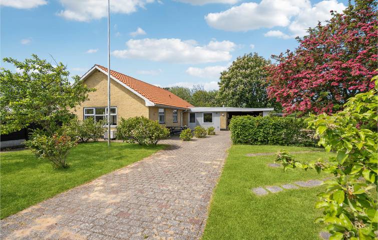 Ferieudlejning for 6 personer, med Terrasse i Nymindegab