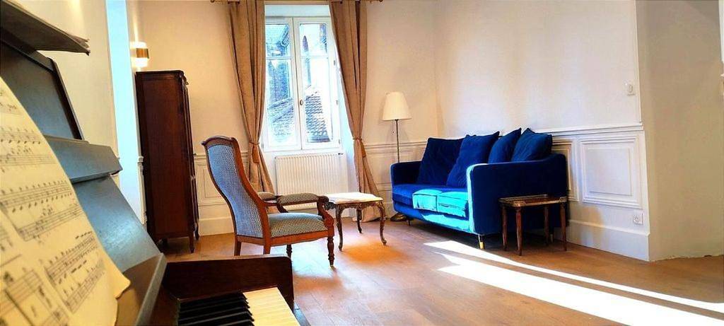 Location de vacances pour 2 personnes, avec jardin à Saint-Julien-Molin-Molette