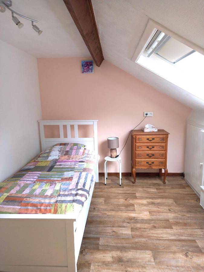 Location de vacances pour 2 personnes, avec jardin et vue à Florenville - 4