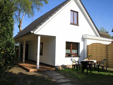 Ferienhaus für 5 Personen, mit Garten und Terrasse in Ahrenshoop