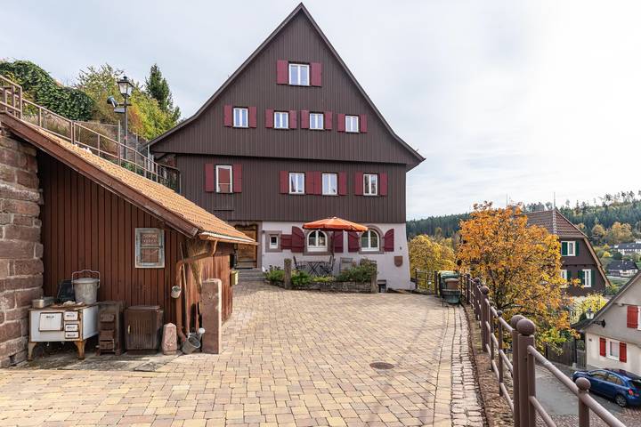 Hel lejlighed, Appartment Kutscherstube in Altensteig, Nord Sortskoven