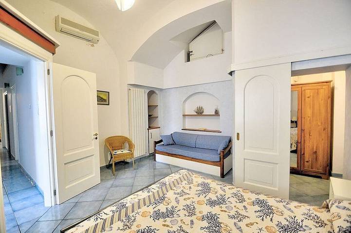 Ganze Wohnung, Appartamento Attilia B: Elegante Wohnung mit Sonne und Meerblick, kostenloses WLAN in Spiaggia libera Amalfi (Amalfi), Amalfi