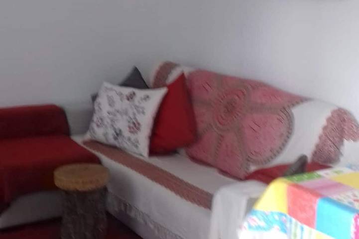 Appartement entier, Courtyard House - Soleil, Barbecue, 3 'à pied de la plage in Praia da Califórnia, Sesimbra