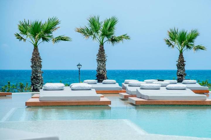 Hôtel pour 4 personnes, avec piscine et jardin