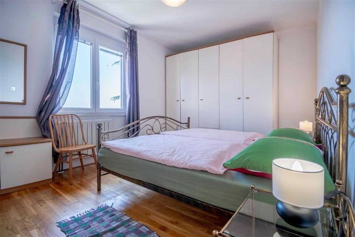 Ferienwohnung für 6 Personen, mit Balkon und Meerblick sowie Terrasse und Garten in Portoroz