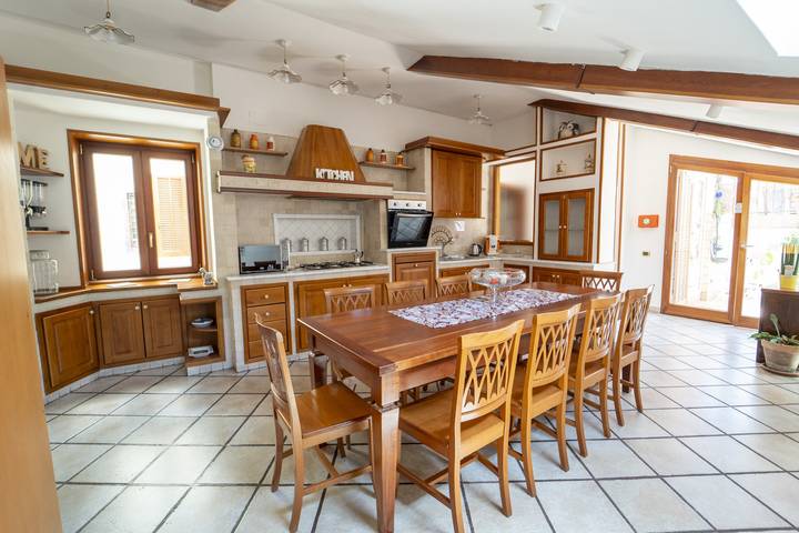 Appartamento intero, Casa Raffaela by Wonderful Italy in Napoli, Napoli e dintorni
