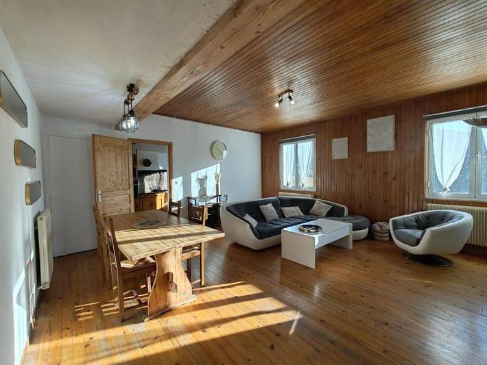 Gîte pour 6 personnes, avec Terrasse et Vue à Sauto