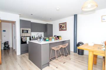 Holiday Apartment for 4 People in Bradford, West Yorkshire, Photo 1