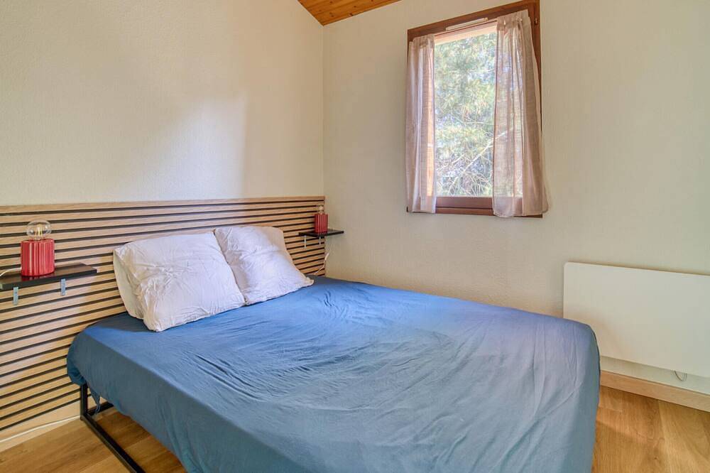 Entire apartment, 2 bedroom cozy apartment in Saint-Georges-de-Didon in Saint-Georges-de-Didonne, Rochefort region