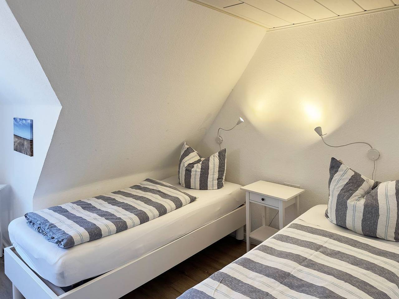 Ganze Wohnung, Haus Frisia Ferienwohnung Frisia 5 mit Garten, Wlan & nur 500 m zum Meer in Nordfriesische Inseln (Schleswig-Holstein), Norddorf