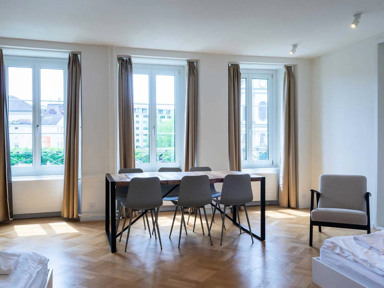 Ganze Wohnung, 2 Zimmer 6 Personen in Luzern Zustellkreis, Luzern