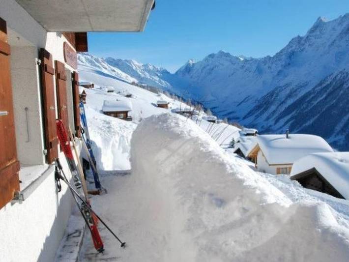 Ferienhaus für 8 Personen, mit Balkon und Terrasse sowie Garten und Ausblick im Wallis - 4