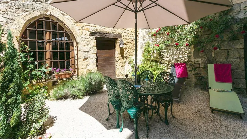 Casa de vacaciones para 3 personas, con vistas y jardín - 1