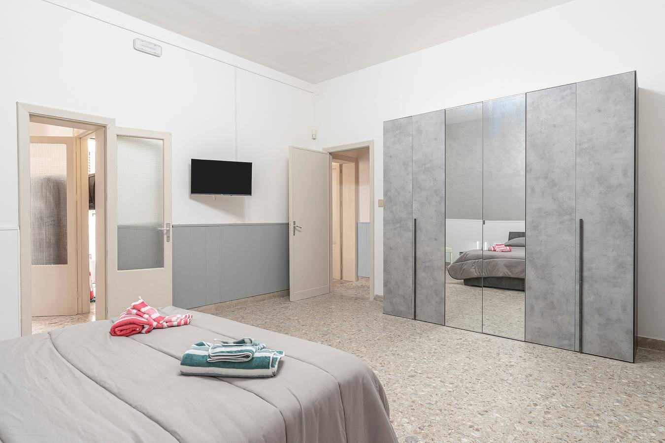 Appartamento intero, Appartamento 'Alabostreet51' con Terrazza Privata, Wi-Fi e Aria Condizionata in Augusta (Italy), Augusta (comune)