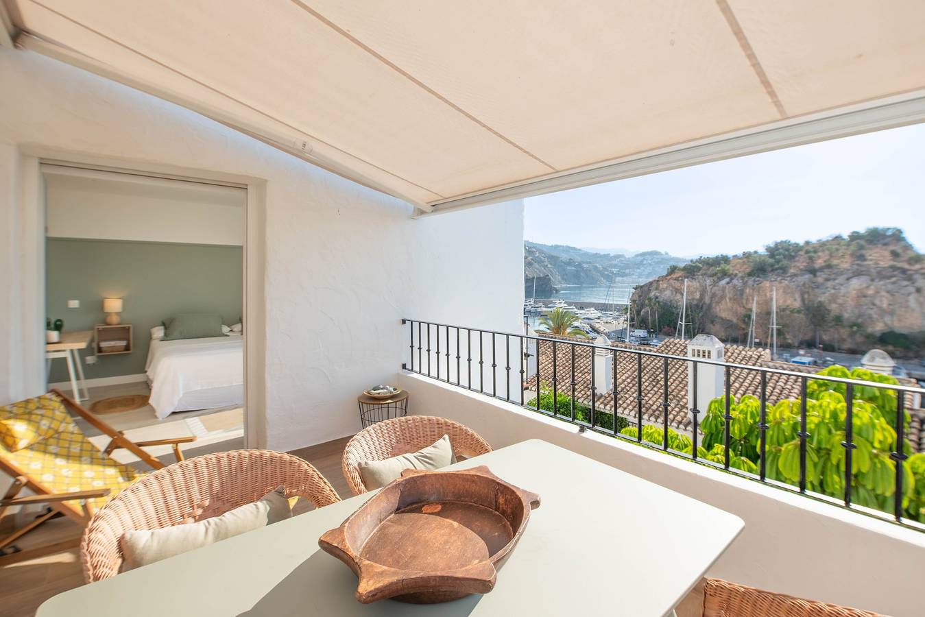 Entire apartment, Bellavista Apartment with Sea Views, Wi-Fi, and Air Conditioning in Playa de los Berengueles (Almuñecar), Almuñecar