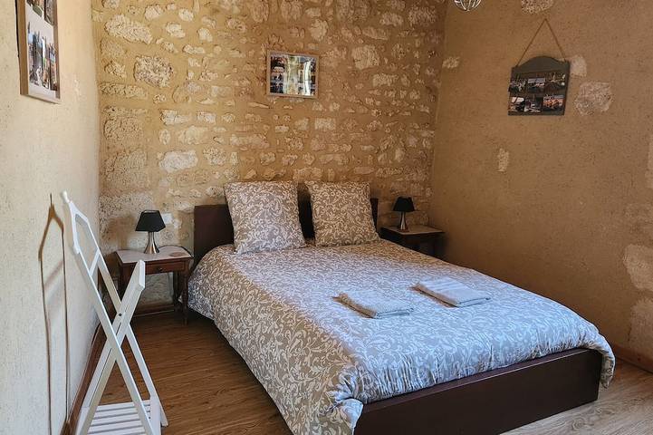 Location de vacances pour 4 personnes, avec terrasse à Couze-et-Saint-Front - 2