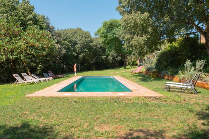 Apartamento para 2 personas, con jardín, Se admiten mascotas en Cataluña