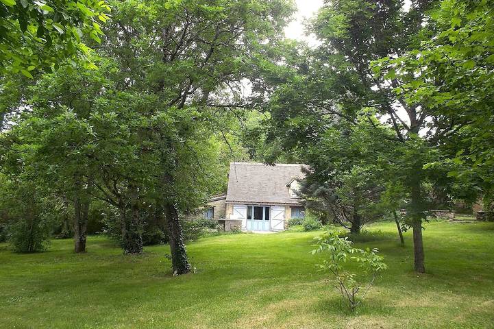 Gîte pour 3 personnes, avec jardin et terrasse à Beauregard