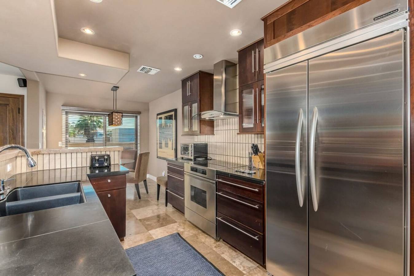 Executive Retreat Pool Spa Az Canal Trail Bbq in Scottsdale, Maricopa County