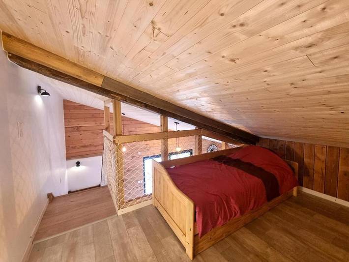 Location de vacances pour 4 personnes, avec terrasse ainsi que jardin et piscine à Pouilly-lès-Feurs - 4