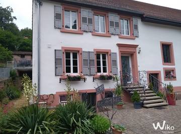 Gîte pour 6 personnes, avec balcon et jardin dans Walschbronn