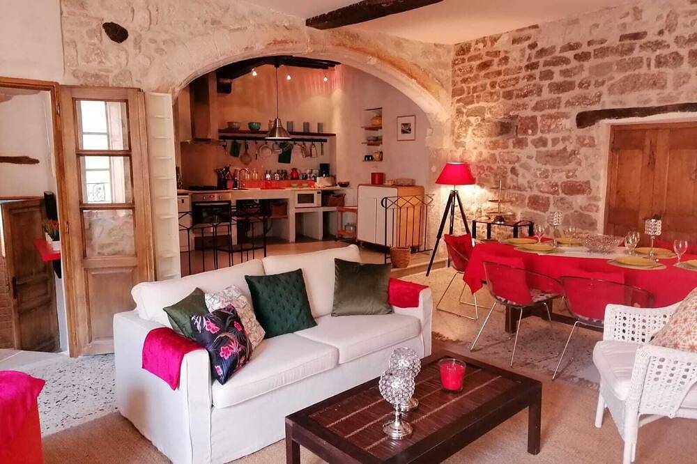 Helene & Antoine's house in Bonnieux Xii century in Bonnieux, Regionaler Naturpark Luberon