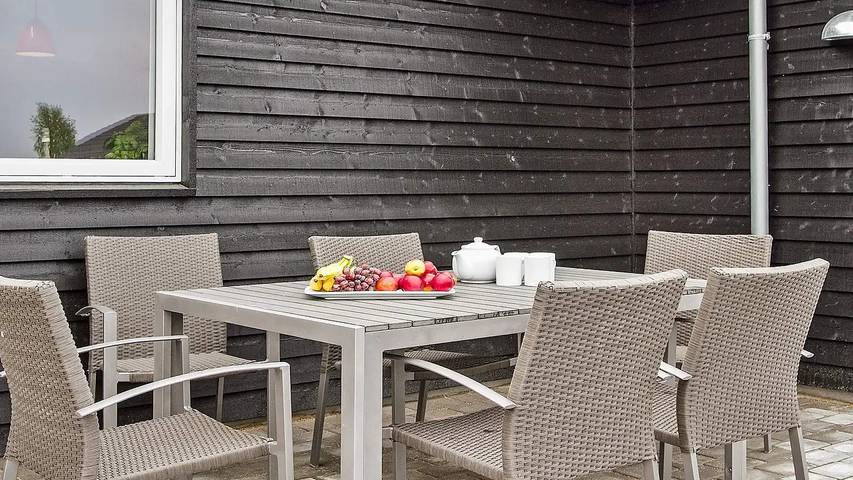 Ferienhaus für 21 Personen, mit Terrasse und Whirlpool sowie Pool und Sauna, mit Haustier in Olpenitz