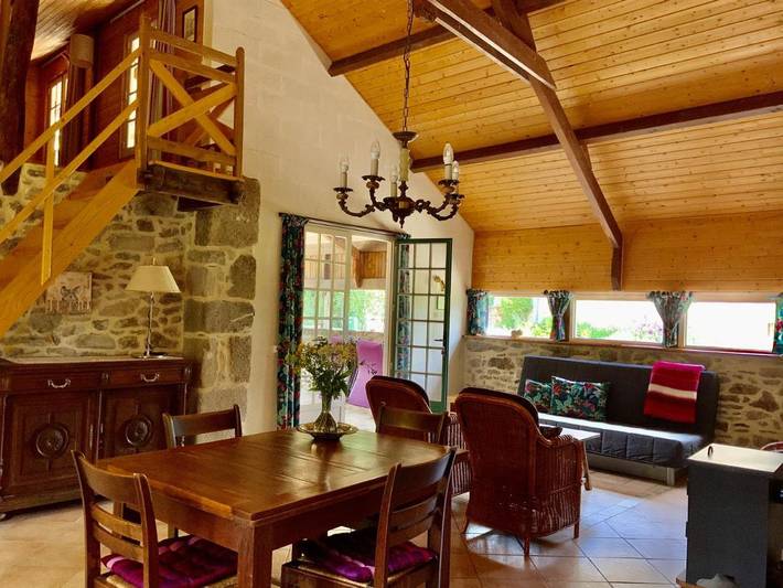 Location de vacances pour 4 personnes, avec jardin ainsi que piscine et vue, animaux acceptés dans Sousceyrac-en-Quercy - 2