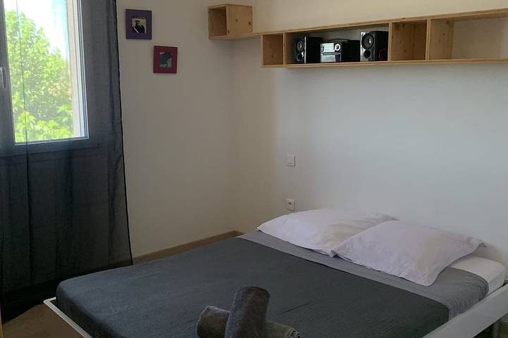 Location de vacances pour 8 personnes, avec jardin et balcon, animaux acceptés à Beauvoisin - 4