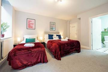 Glamping for 9 People in Manchester, Greater Manchester, Photo 1