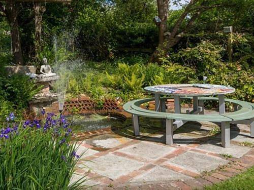 Double Room with Private Bathroom in Glastonbury, Somerset
