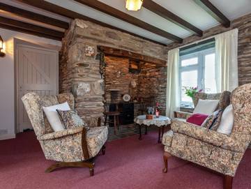 Log Cabin for 5 People in Pembrokeshire, Wales, Photo 4