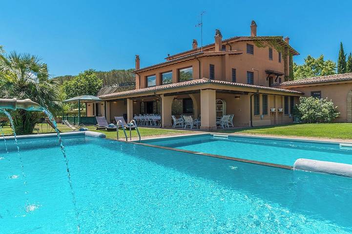 Villa für 18 Personen, mit Garten - 1