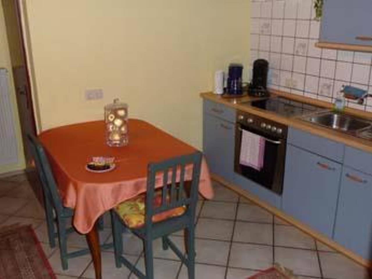 Ganze Ferienwohnung, Friedhelm Meyer-Beer - Appartement/Fewo, Dusche, Wc, Wohn-/Schlafraum in Bendorf, Mittelrhein