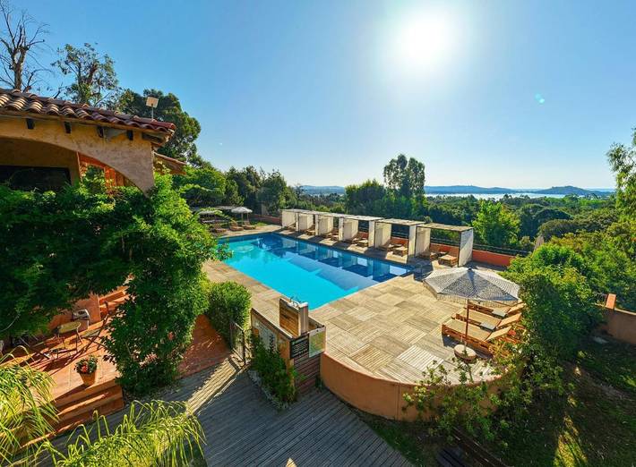 Appart’hôtel pour 3 personnes, avec piscine et jardin, animaux acceptés
