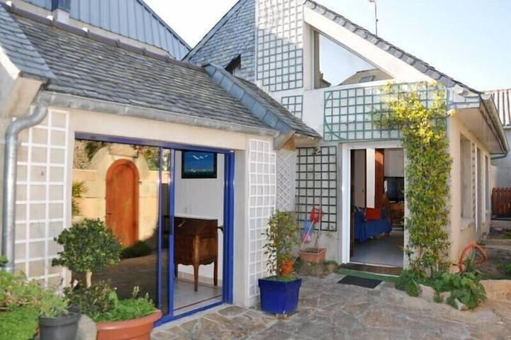 Location de vacances pour 4 personnes, avec jardin dans Office De Tourisme De Tregastel