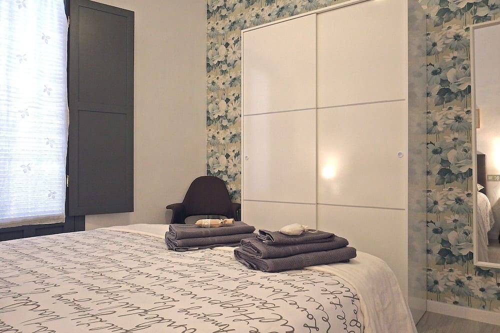 Entire apartment, La Encomienda, beautiful accommodation in the center of Almagro: 8 pax, 3 bedroom in Almagro, Ciudad Real Province