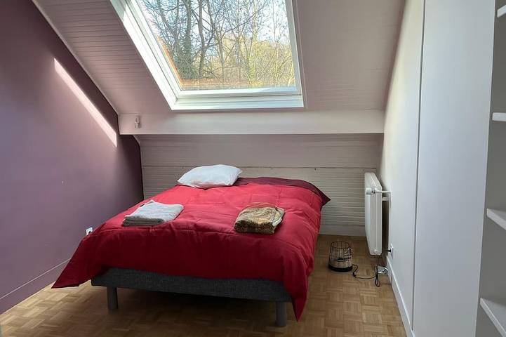 Location de vacances pour 8 personnes, avec jardin et terrasse, animaux acceptés à La Celle-Saint-Cloud - 3