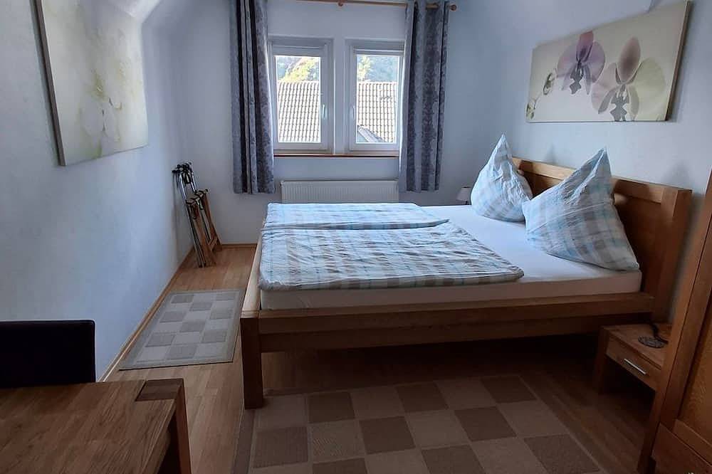 Ganze Wohnung, Apartment Sonnenschein - Dachgeschoß-Appartement/Fewo, Dusche, Wc in Cochem, Cochem-Zell