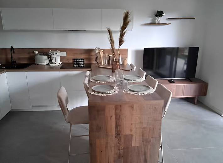 Gîte pour 6 personnes, avec terrasse dans Plage Robinson - 2