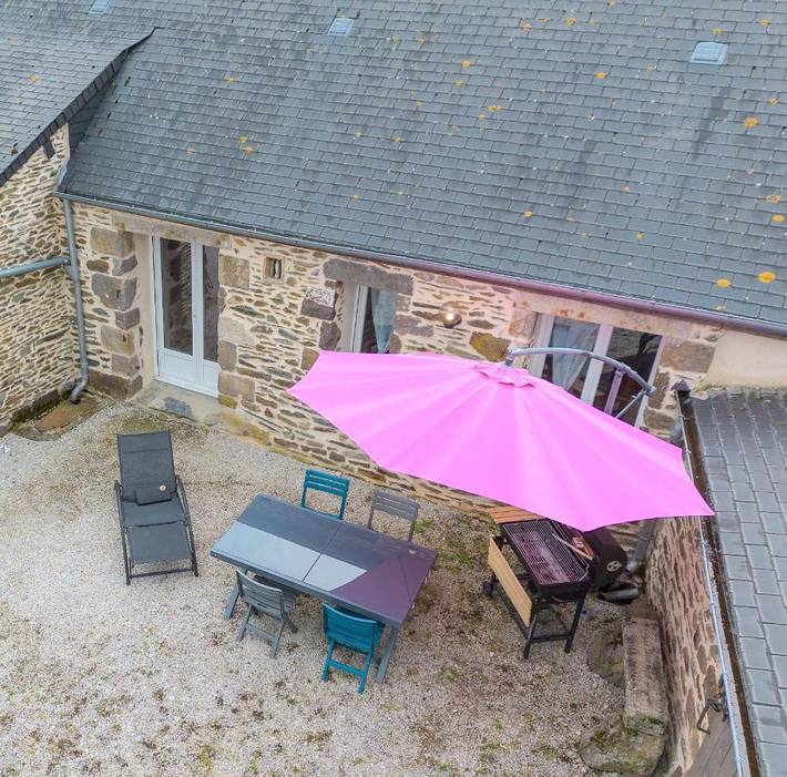 Location de vacances pour 8 personnes, avec terrasse, animaux acceptés à Saint-Georges-le-Gaultier - 2