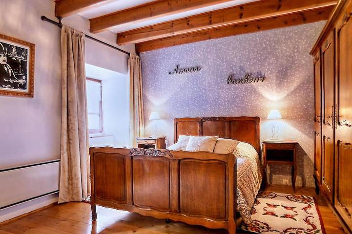 Location de vacances pour 5 personnes, avec terrasse ainsi que jardin et piscine à Montaigu-les-Bois - 4