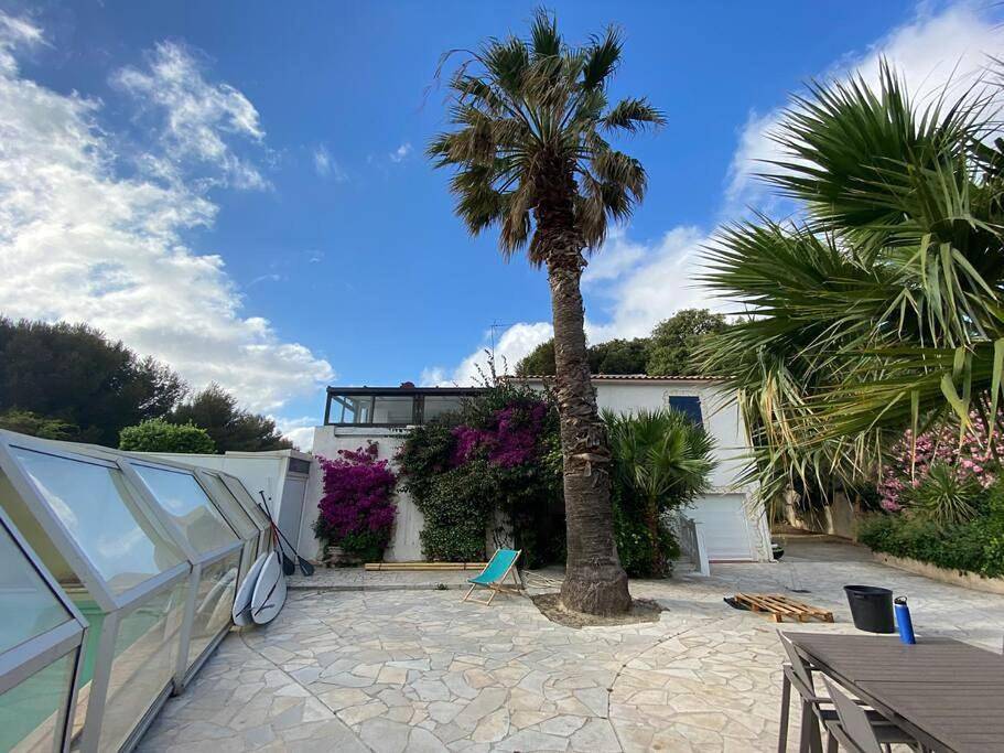 Three-Bedroom Villa in Sausset-les-Pins, Côte méditerranéenne (France)