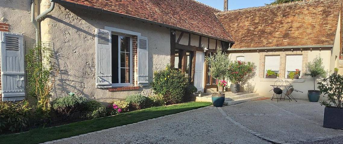 Chambre d’hôte pour 4 personnes, avec Terrasse et Jardin