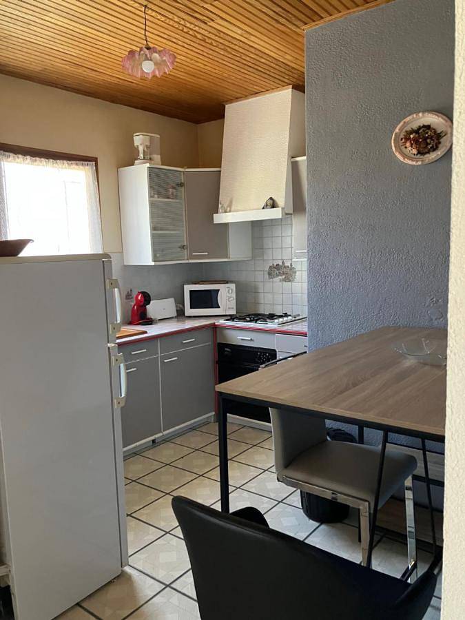 Gîte pour 5 personnes, avec terrasse et vue dans Office de Tourisme des Salles sur Verdon - 2
