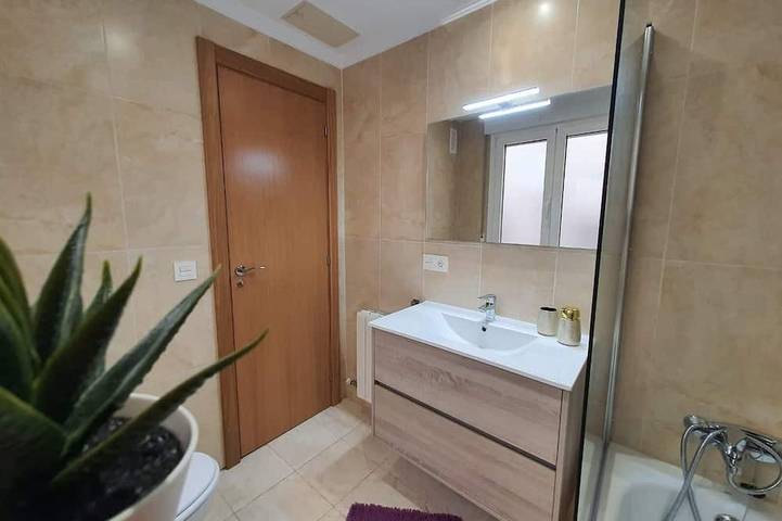 Ganze Wohnung, By the Cathedral with optional parking. in Burgos, Burgos Provinz
