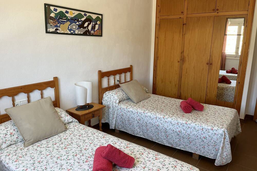 Apartamento entero, Primerísima linea de mar en Fornells in Fornells, Es Mercadal