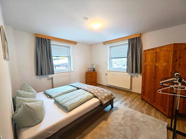 Ganze Wohnung, Ferienwohnung 'Gina' mit Bergblick, privatem Garten und Wi-Fi in Hohe Tauern, Stall